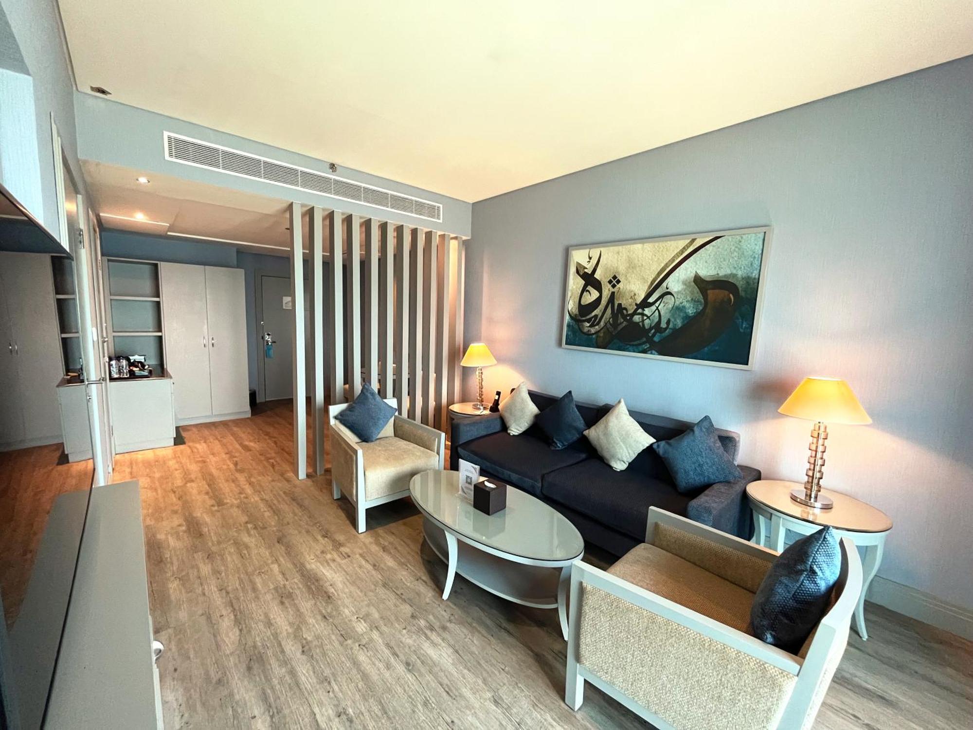 Sofitel Al Khobar The Corniche Hotel Exterior photo A suite at the hotel