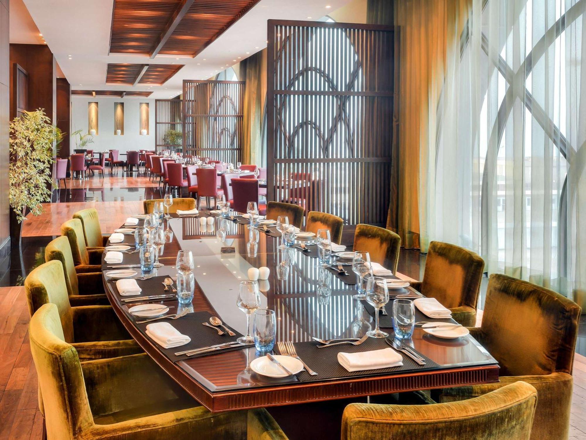 Sofitel Al Khobar The Corniche Hotel Exterior photo The restaurant